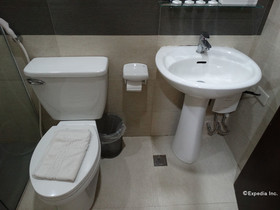 Empire Suites Hotel