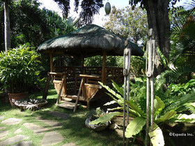 Hibiscus Garden Inn