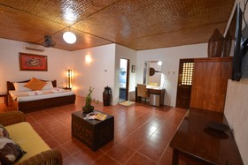 Hibiscus Garden Inn