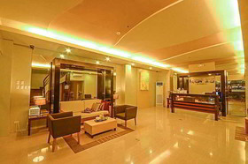Holiday Suites