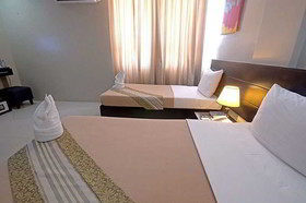 Holiday Suites