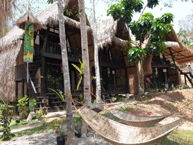 Love and Peace Deep Jungle and River Resort