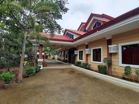 OYO 684 Cecilia's Inn