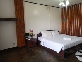 OYO 880 Flores De Musa Inn