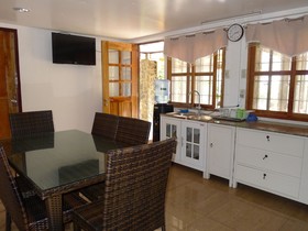 Puerto Bayview Inn - Hostel