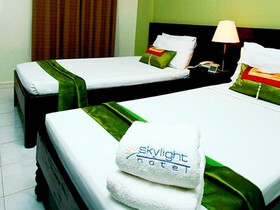 Skylight Hotel