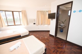 WE Travelers Inn