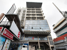 Amina Plaza by OYO Rooms