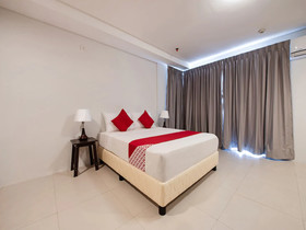Amina Plaza by OYO Rooms