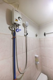 Busline Apartelle by Oyo Rooms