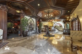 Camelot Hotel by ZEN Rooms