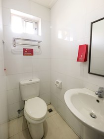 City Smiles Apartelle by OYO Rooms