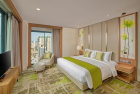 Eastwood Richmonde
