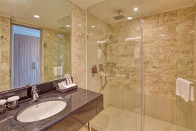 Eastwood Richmonde