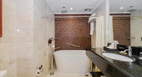 Eastwood Richmonde