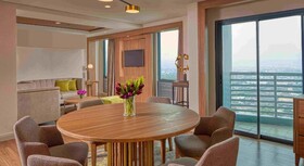 Eastwood Richmonde