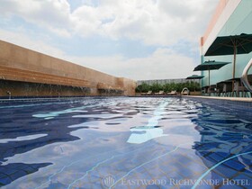 Eastwood Richmonde