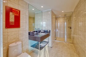 Eastwood Richmonde