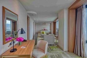 Eastwood Richmonde