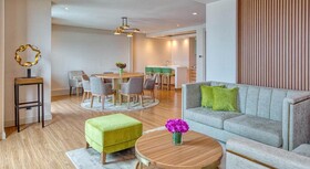 Eastwood Richmonde