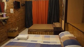 Fairlane Suites