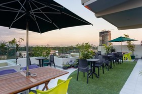 H Hotels Metro North Uno