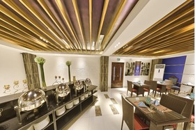Icon Hotel Timog