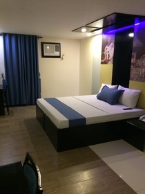 Icon Hotel Timog
