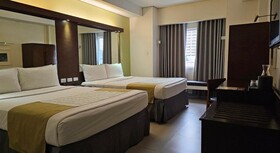 Microtel by Wyndham Acropolis