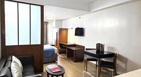 Microtel by Wyndham Acropolis