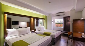 Microtel by Wyndham Acropolis