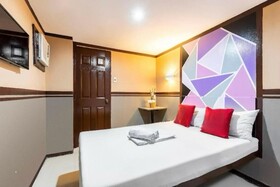 New York Hotel Miami by OYO
