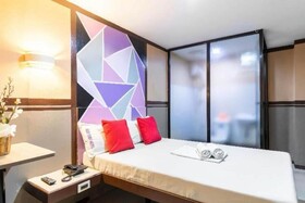 New York Hotel Miami by OYO