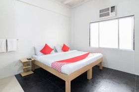 Regal Residences by OYO Rooms