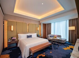 Solaire Resort North