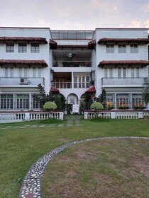 The Henry Suites MiraNila Quezon City