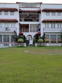 The Henry Suites MiraNila Quezon City