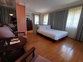 The Henry Suites MiraNila Quezon City