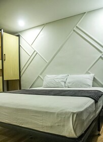 Wesfame Suites