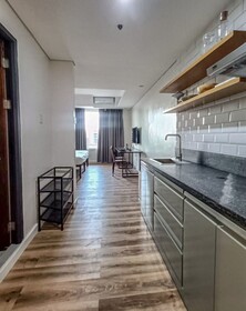 Wesfame Suites