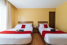 Hotel Alunsina by RedDoorz