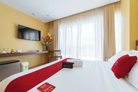 Hotel Alunsina by RedDoorz
