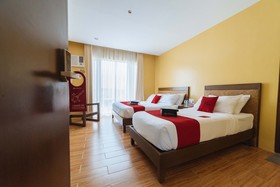 Hotel Alunsina by RedDoorz