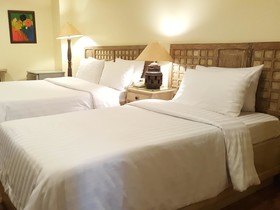 Roxas President's Inn