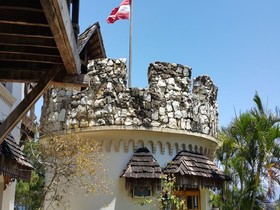 Tropicana Castle Hotel & Dive Resort