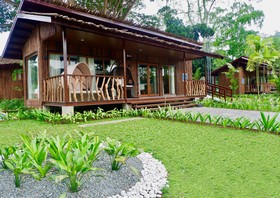 Crusoe Cabins Costa Azalea
