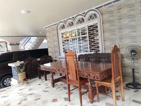 Topaz Bed and Breakfast Hotel