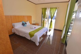Lanas Beach Resort