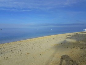 Lanas Beach Resort
