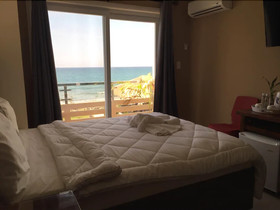 EM Royalle Hotel & Beach Resort